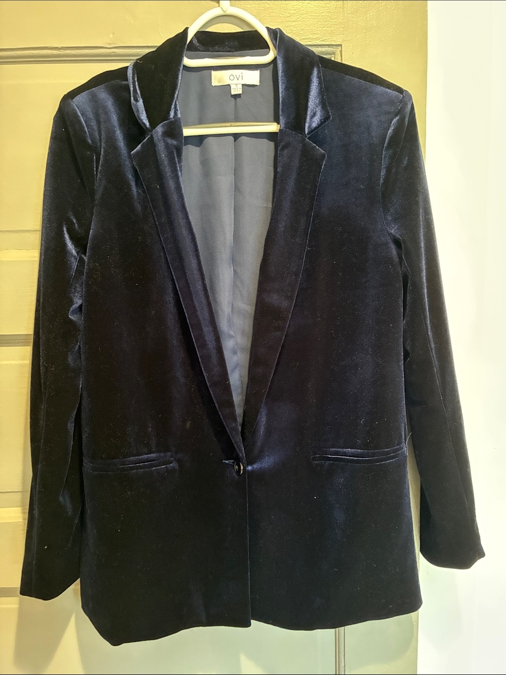 Ovi Velvet Blazer Jacket in Navy